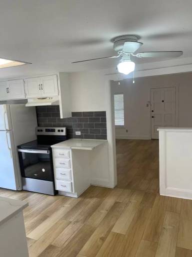 Main picture of 202 S Willomet Ave