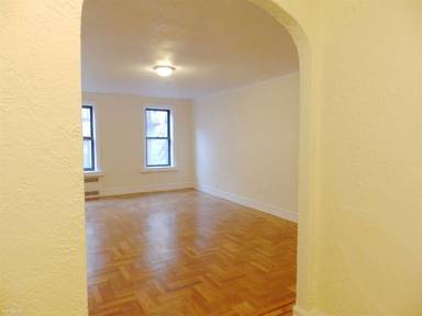 Main picture of 2164 Caton Ave