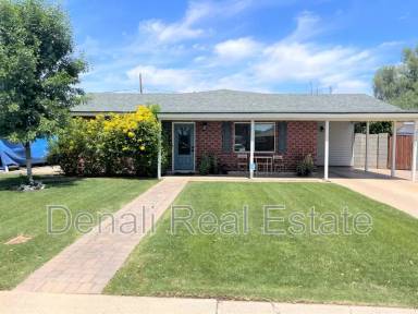 Main picture of 2330 W Whitton Ave