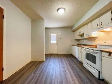 Main picture of 4705 W Garver Dr
