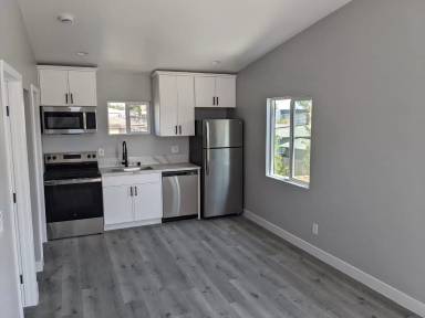 Main picture of 4343 Bancroft St