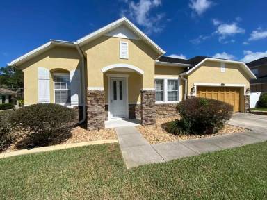 Main picture of 212 Bayberry Lakes Blvd
