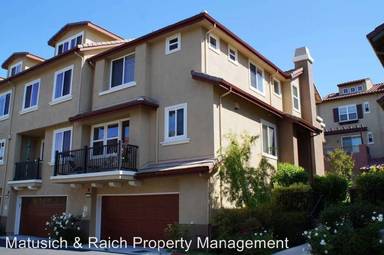 Main picture of 1718 Plaza Sol
