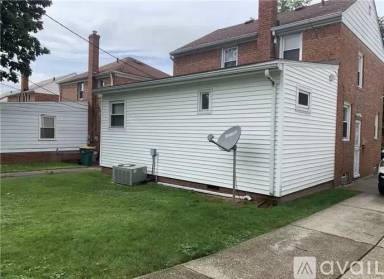 Main picture of 21218 Hillgrove Ave