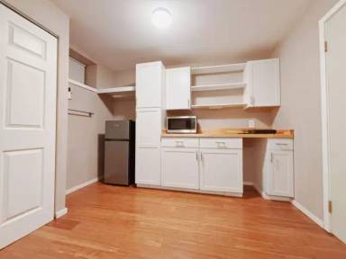 Main picture of 915 6th Ave N