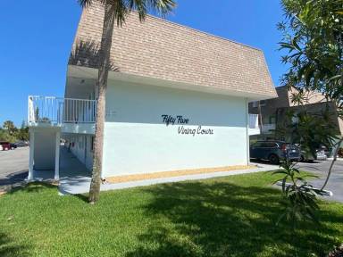 Main picture of 55 Vining Ct
