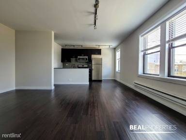 Main picture of 2420 N Kedzie Blvd