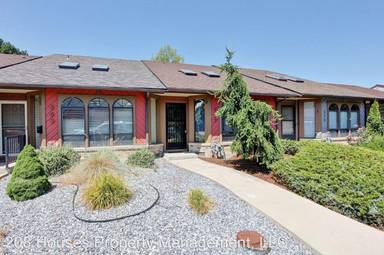 Main picture of 567 N Weaver Ave