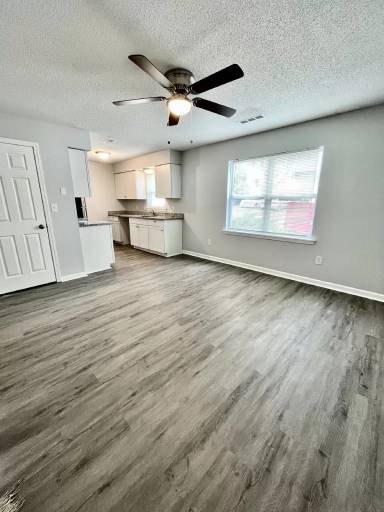 Main picture of Newport Commons
