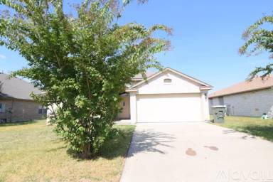 Main picture of 4405 Golden Gate Dr