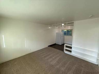 Main picture of 239 Kearney St S