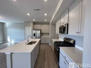 Main picture of 1244 Newton St