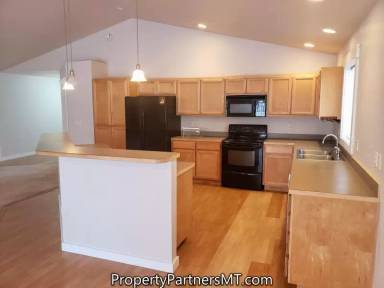 Main picture of 705 N Aster Ave