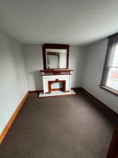 Main picture of 304 Holly St