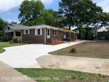 Main picture of 2874 Cheney St