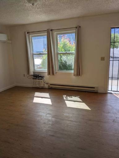 Main picture of 720 4th St