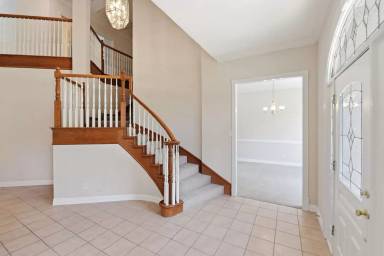 Main picture of 1020 Highland Oaks Dr