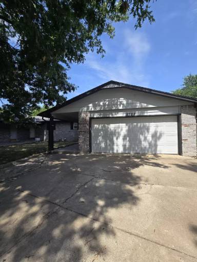 Main picture of 8728 E Arthur Cir