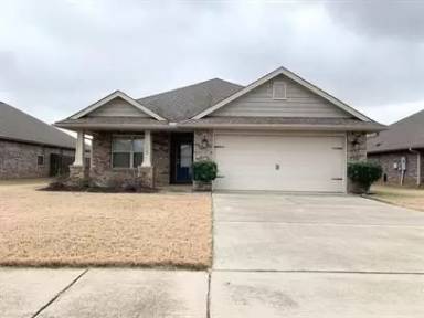 Main picture of 129 Pembridge Ln