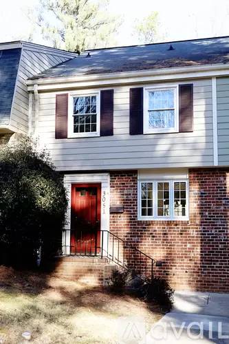Main picture of 3051 Wycliff Rd