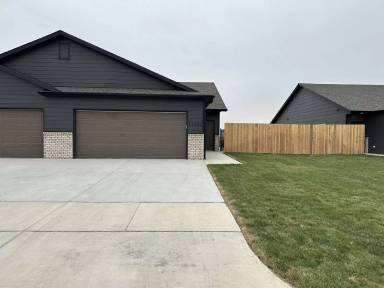 Main picture of 13520 W Haskell Ct