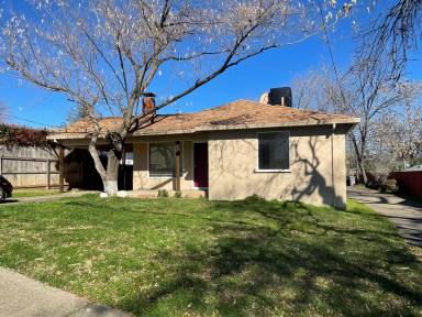Main picture of 634 Locust St