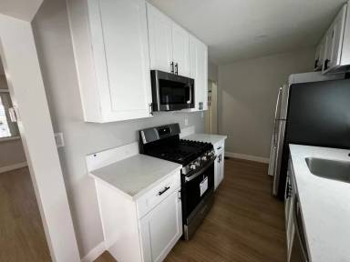 Main picture of 2312 Chatsworth Blvd