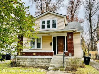 Main picture of 1211 S 41st St