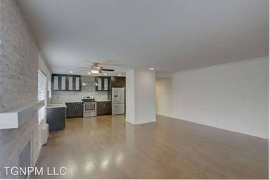 Main picture of 10654 Wilkins Ave