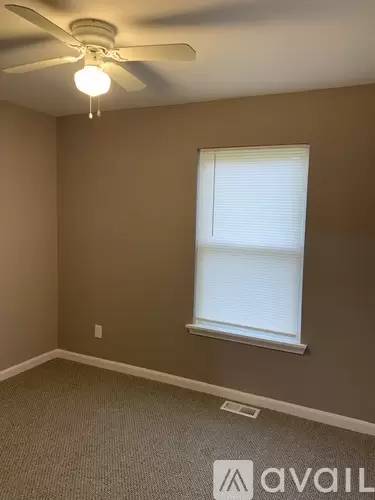 Main picture of 2 Lamont Ct