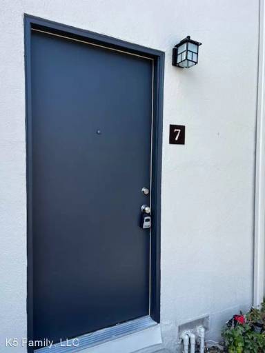 Main picture of 2037 Sierra Rd