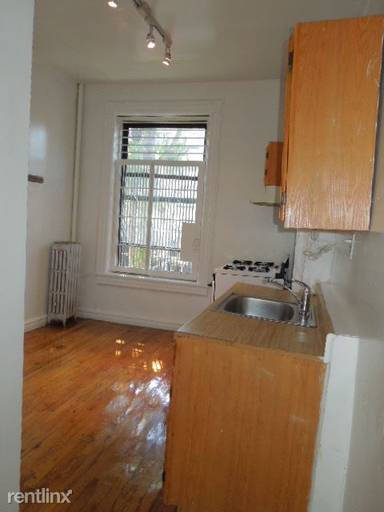 Main picture of 376 2nd St