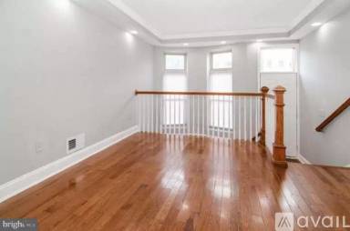Main picture of 239 N Luzerne Ave