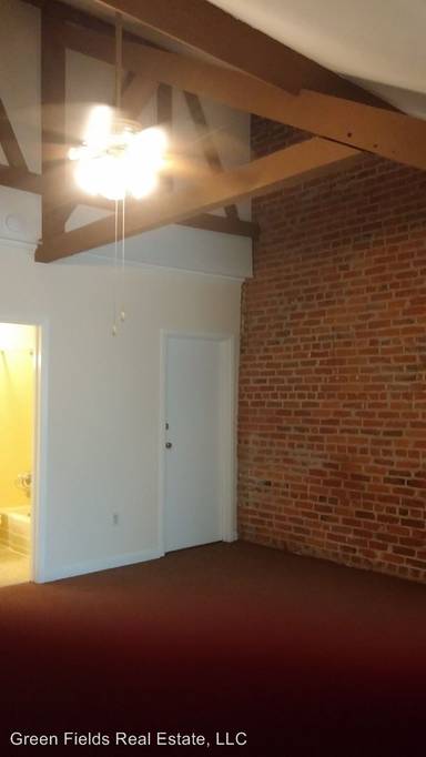 Main picture of 807 Bourbon St