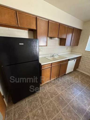 Main picture of 4543 E Bellevue St