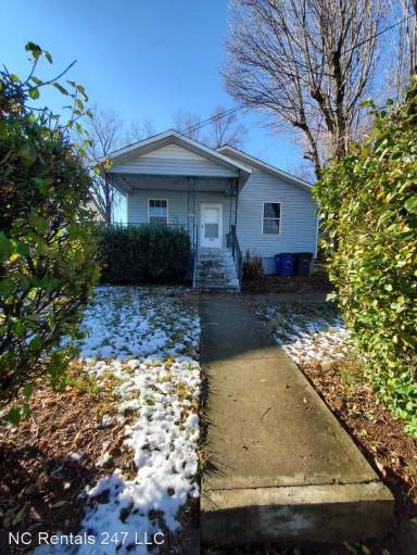 Main picture of 114 N Jackson Ave