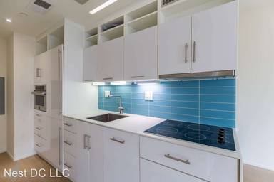 Main picture of 2424 17th St NW