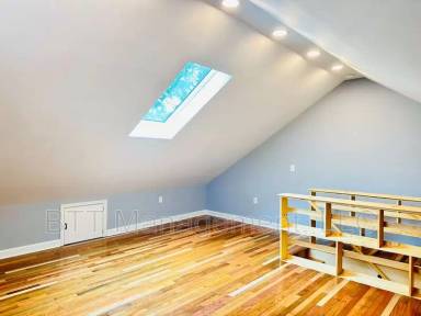 Main picture of 8712 Bradford Rd