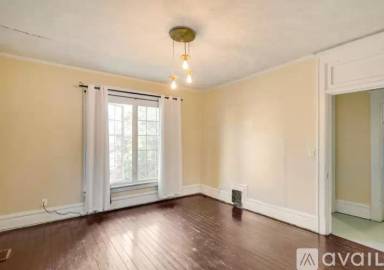 Main picture of 1138 N Clarkson St