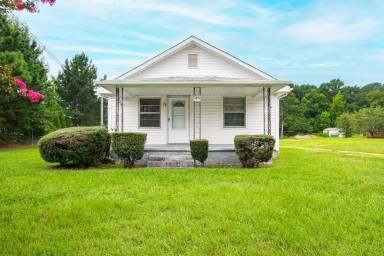 Main picture of 4005 Tryon Rd