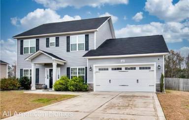 Main picture of 3604 Coupure Way
