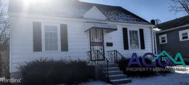 Main picture of 3230 Oakridge Dr