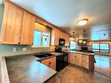 Main picture of 2200 Fairbanks St