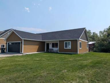 Main picture of 1016 8th Ave W