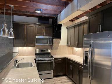 Main picture of 249 Liberty St NE