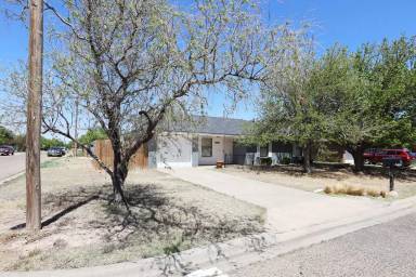 Main picture of 2601 17th Ave