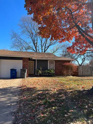 Main picture of 6647 S Rockford Ave