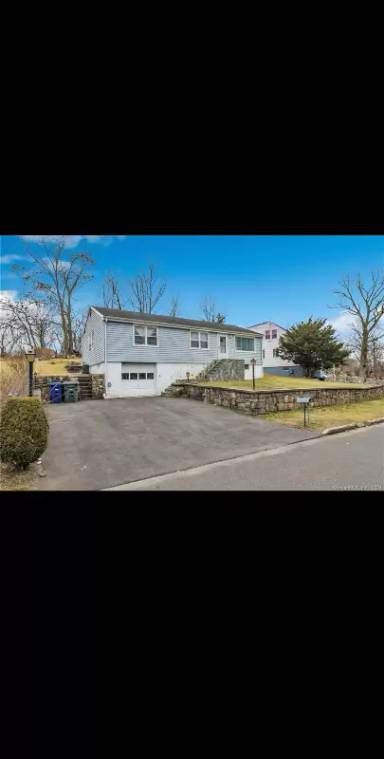 Main picture of 161 Red Oak Rd