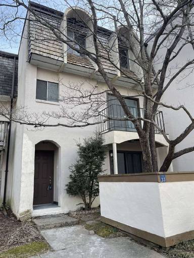 Main picture of 1633 Valencia Way