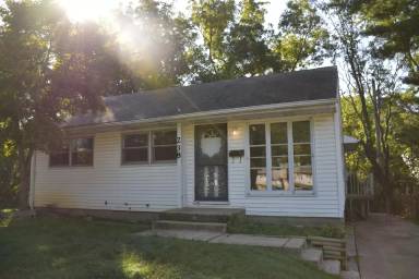 Main picture of 238 Estridge Rd